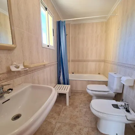 Near With Pool 3 Bedrooms 또레비에하