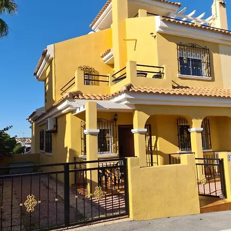 Near With Pool 3 Bedrooms 빌라 또레비에하