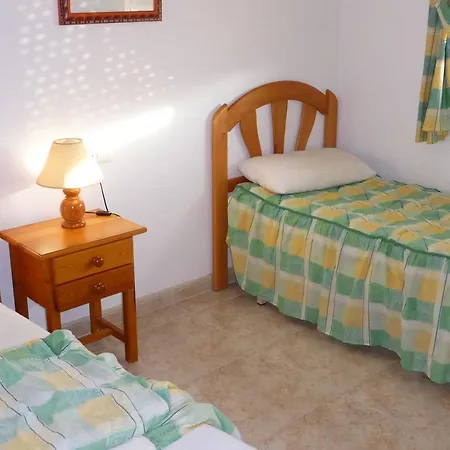 Near With Pool 3 Bedrooms 또레비에하